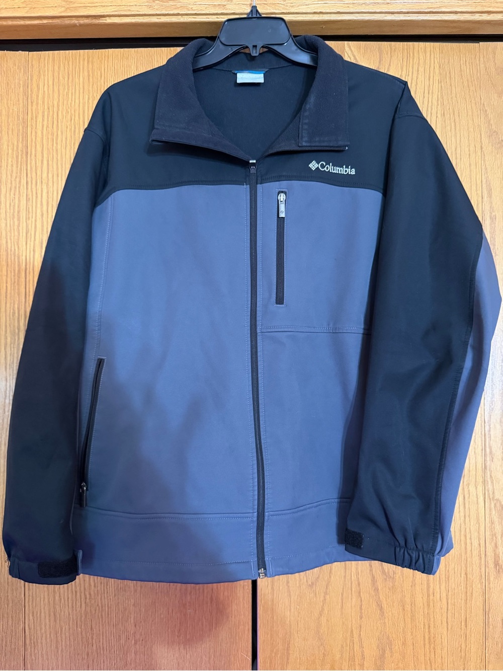 Columbia Two-Tone Ascender Softshell Jacket - Black & Slate